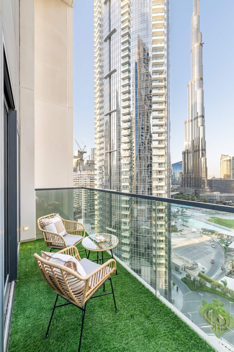 4-Bedroom, Act One Tower